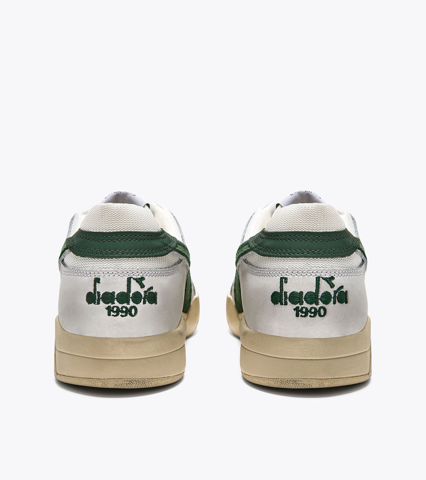 B.560 USED - UNISEX - ホワイト
