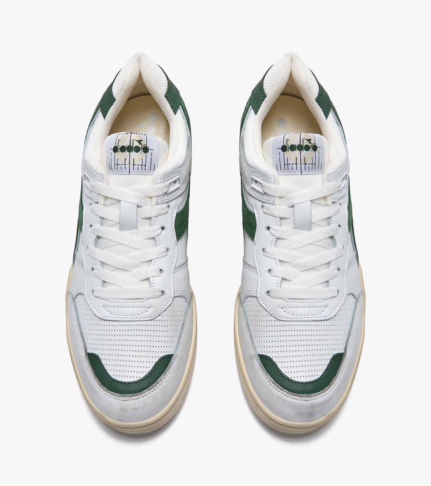 B.560 USED - UNISEX - ホワイト