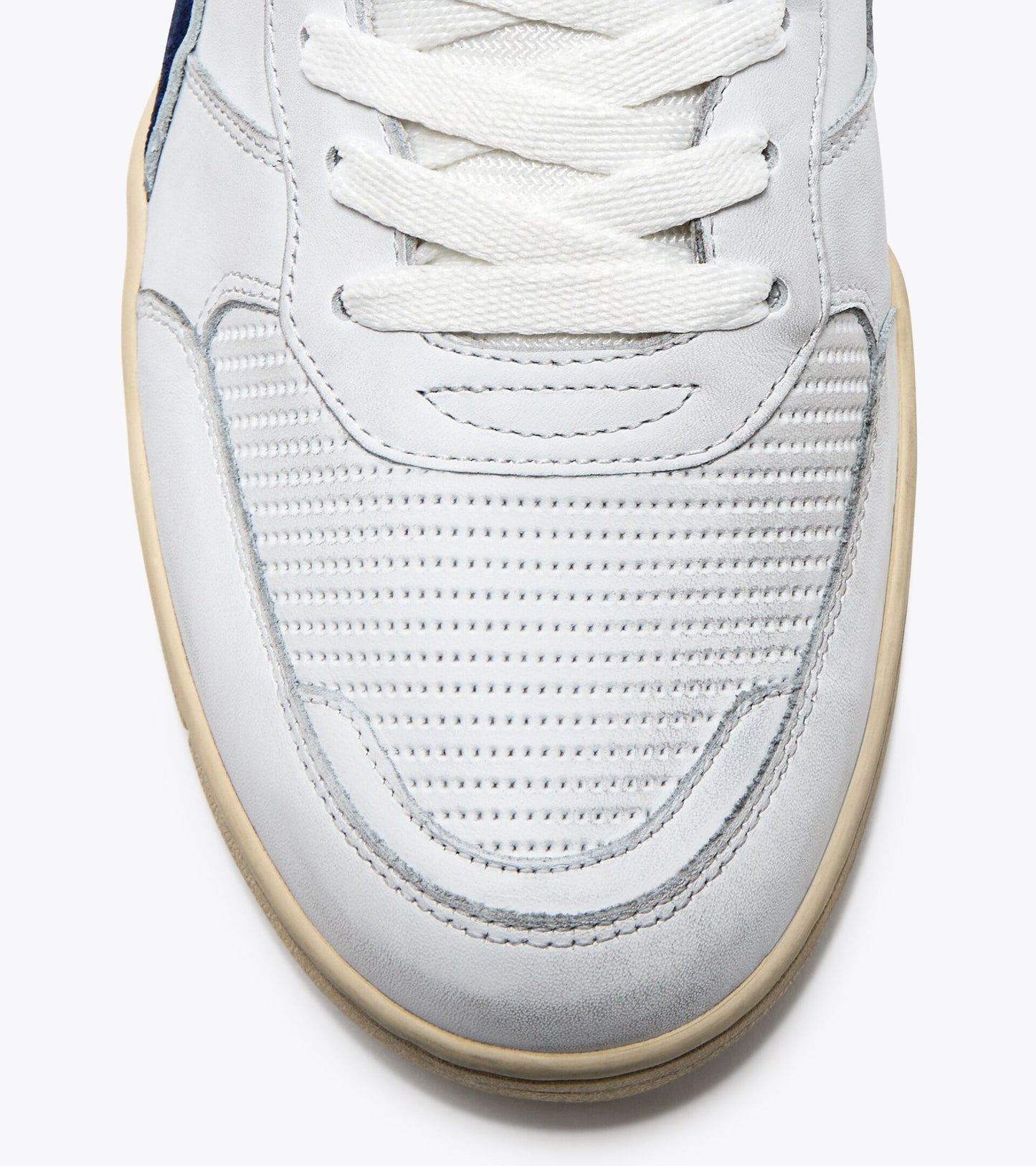 B.560 USED - UNISEX - ホワイト