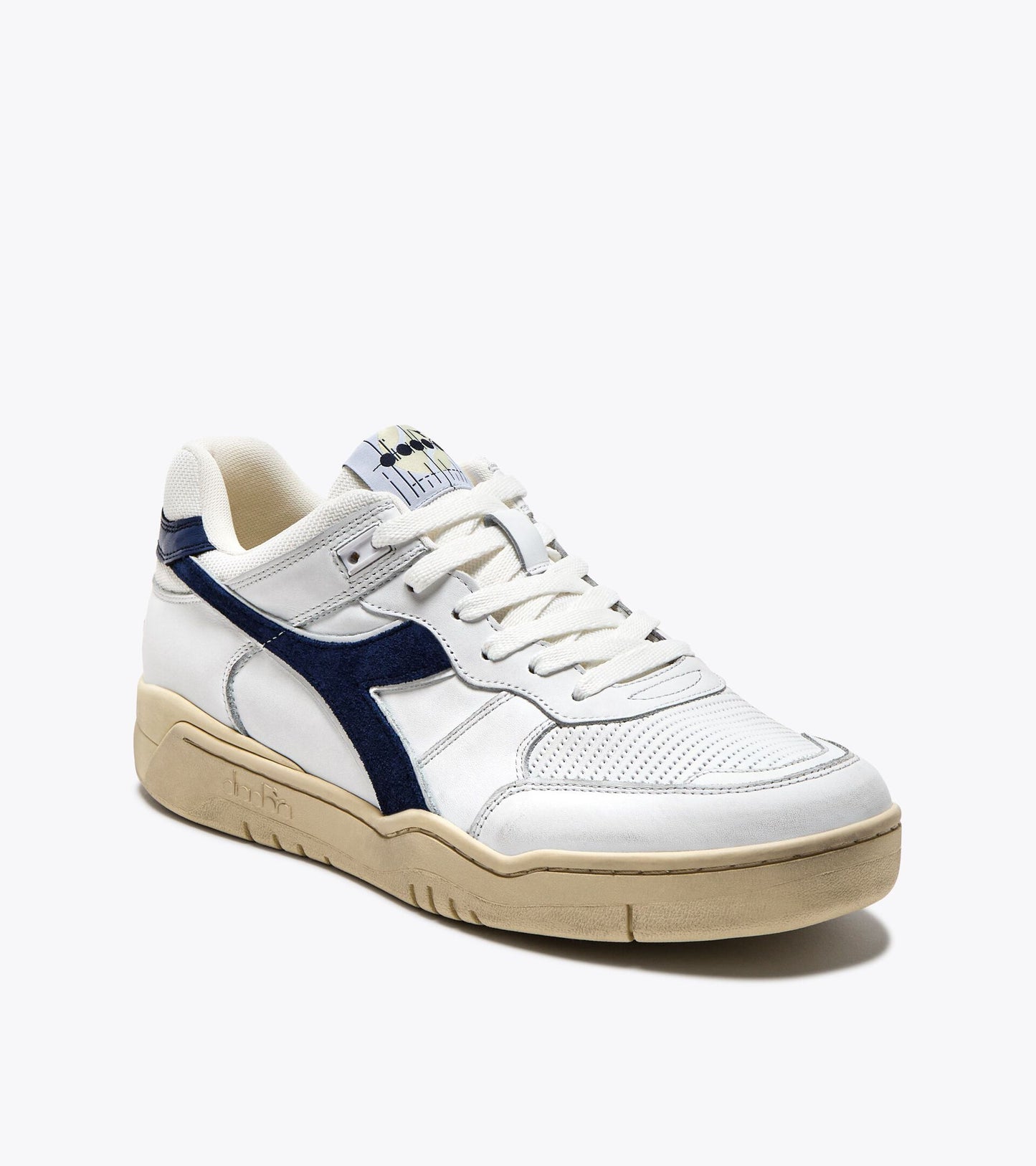 B.560 USED - UNISEX - ホワイト