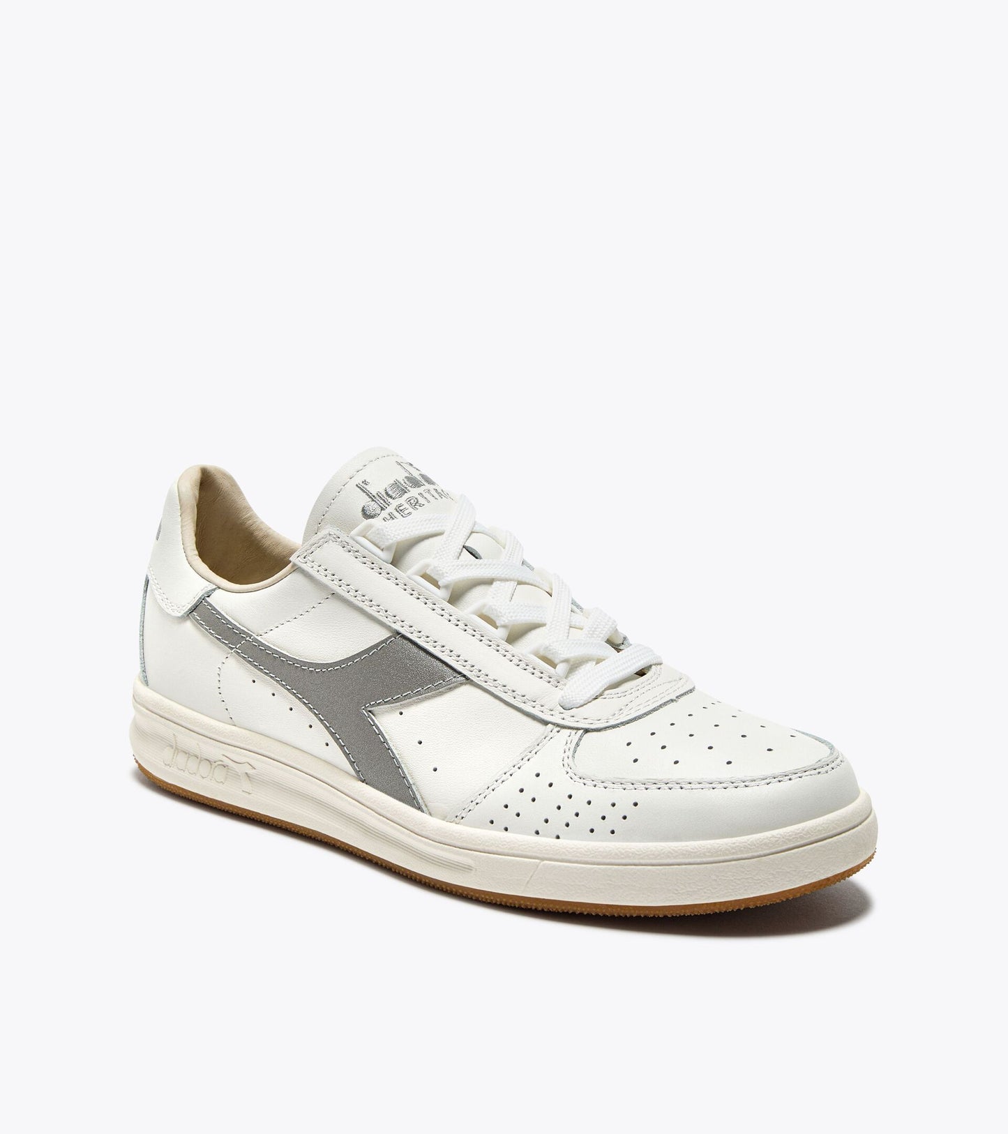 B.ELITE '84 - UNISEX - ホワイト/シルバー