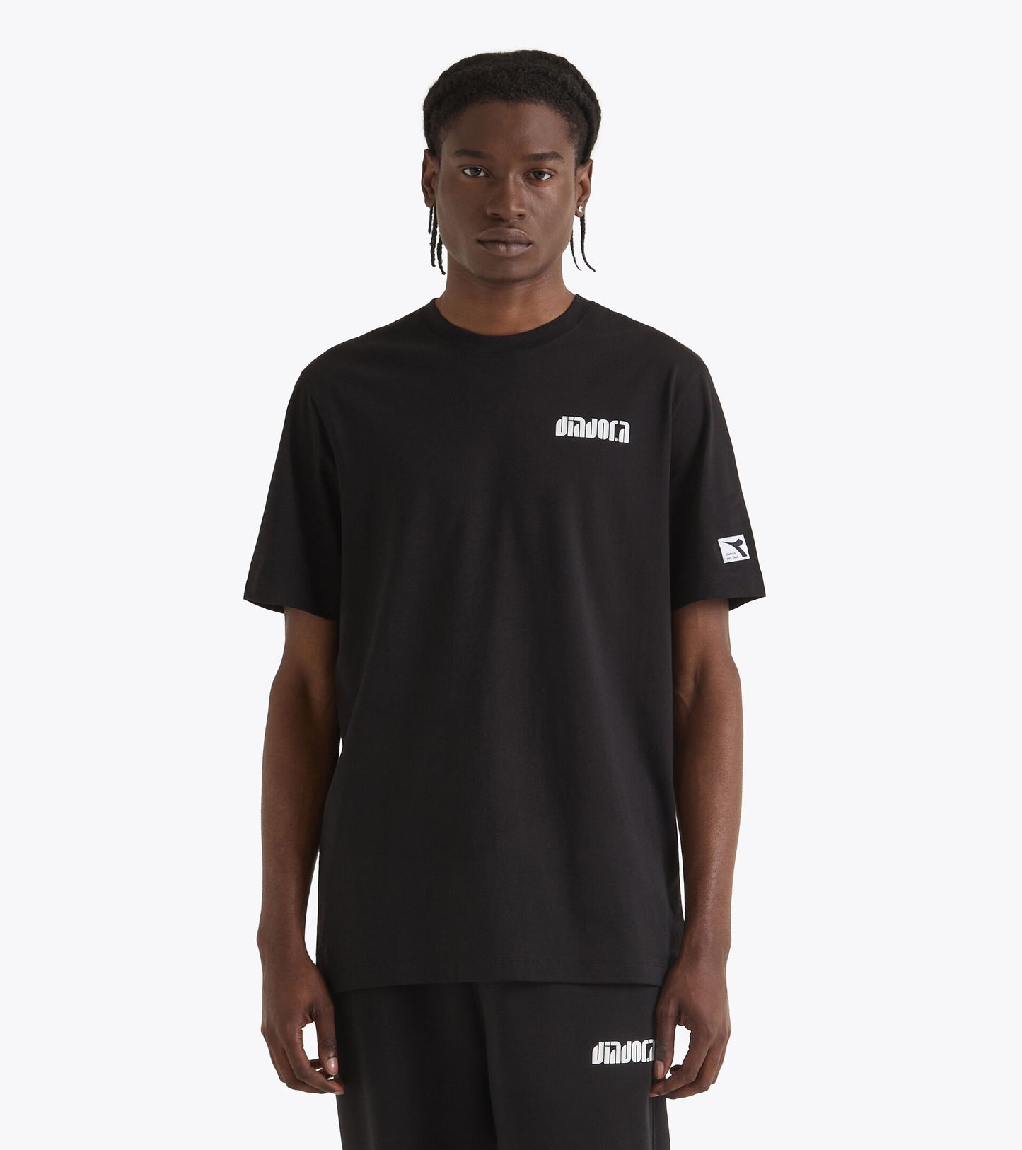 【Pre Order】Diadora アパレル T-SHIRT SS ATHL. LOGO SL Tシャツ - UNISEX - ブラック