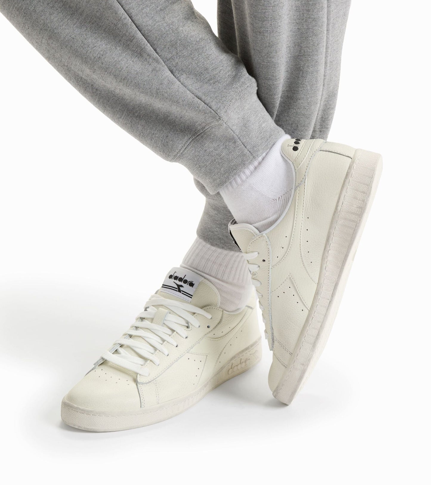 Diadora Sportswear Collection GAME L LOW WAXED｜ディアドラ スニーカー ホワイト メンズ レディース