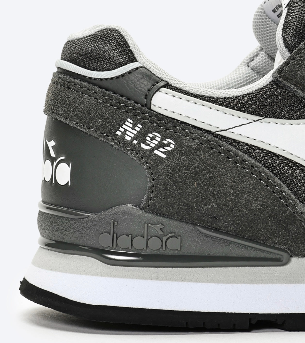 Diadora Sportswear Collection N.92 ADVANCE｜ディアドラ スニーカー グレー カーキ メンズ