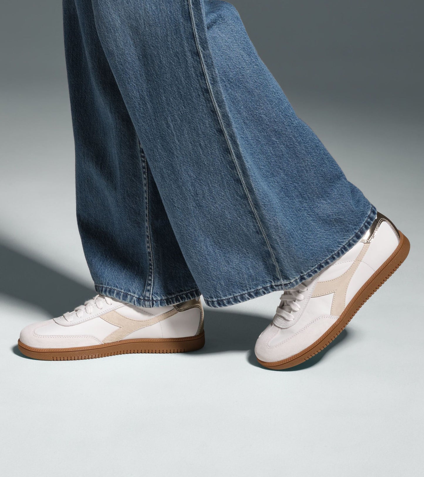 Diadora Sportswear Collection TRAINER METAL｜ディアドラ スニーカー ホワイト ゴールド メンズ レディース