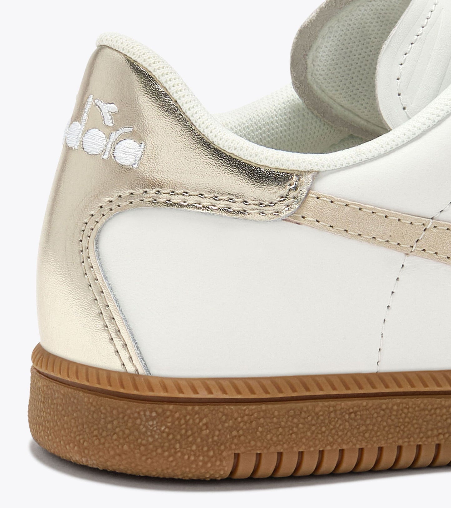 Diadora Sportswear Collection TRAINER METAL｜ディアドラ スニーカー ホワイト ゴールド メンズ レディース