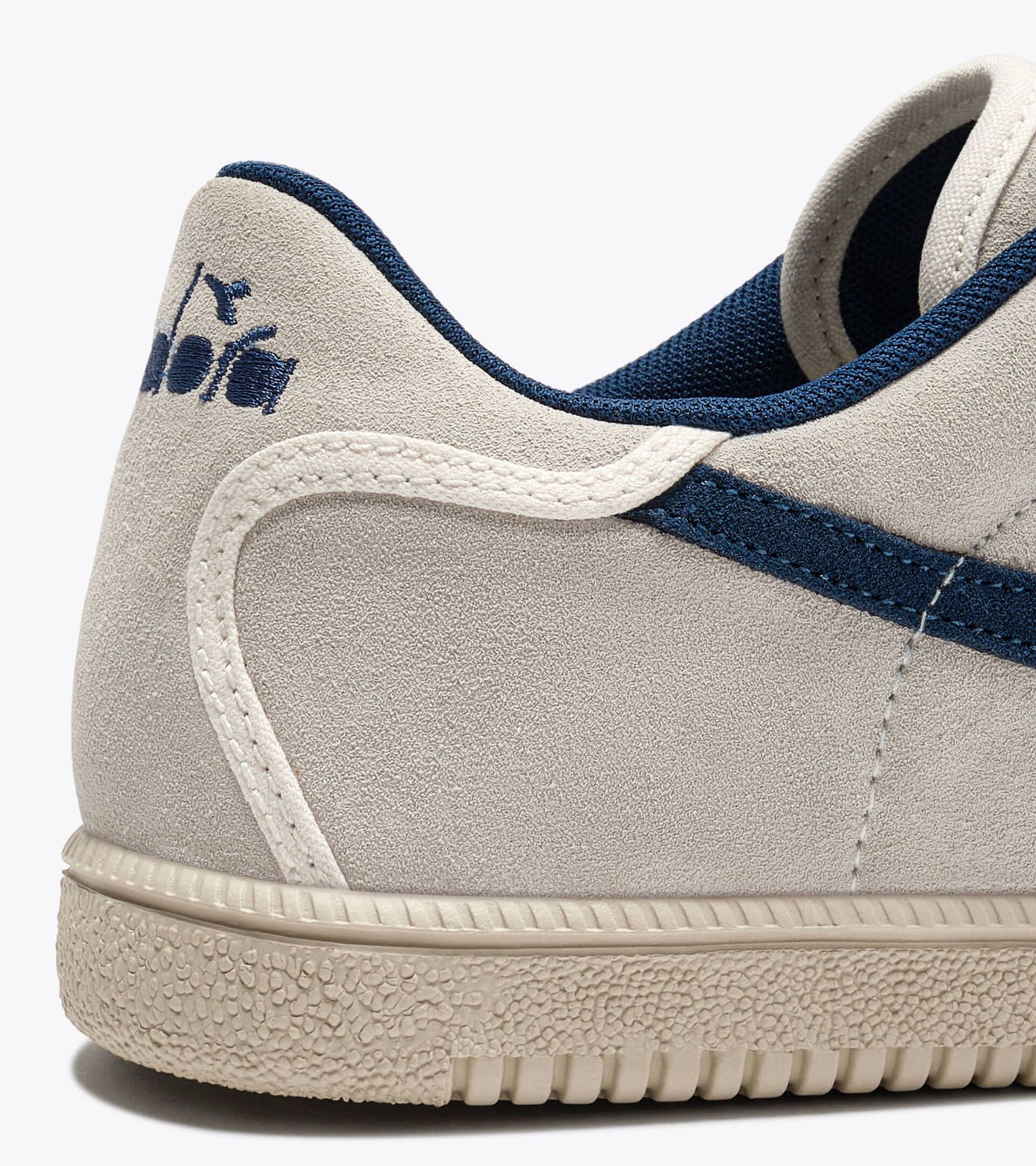 Diadora Sportswear Collection TRAINER SUEDE｜ディアドラ スニーカー ホワイト メンズ レディース