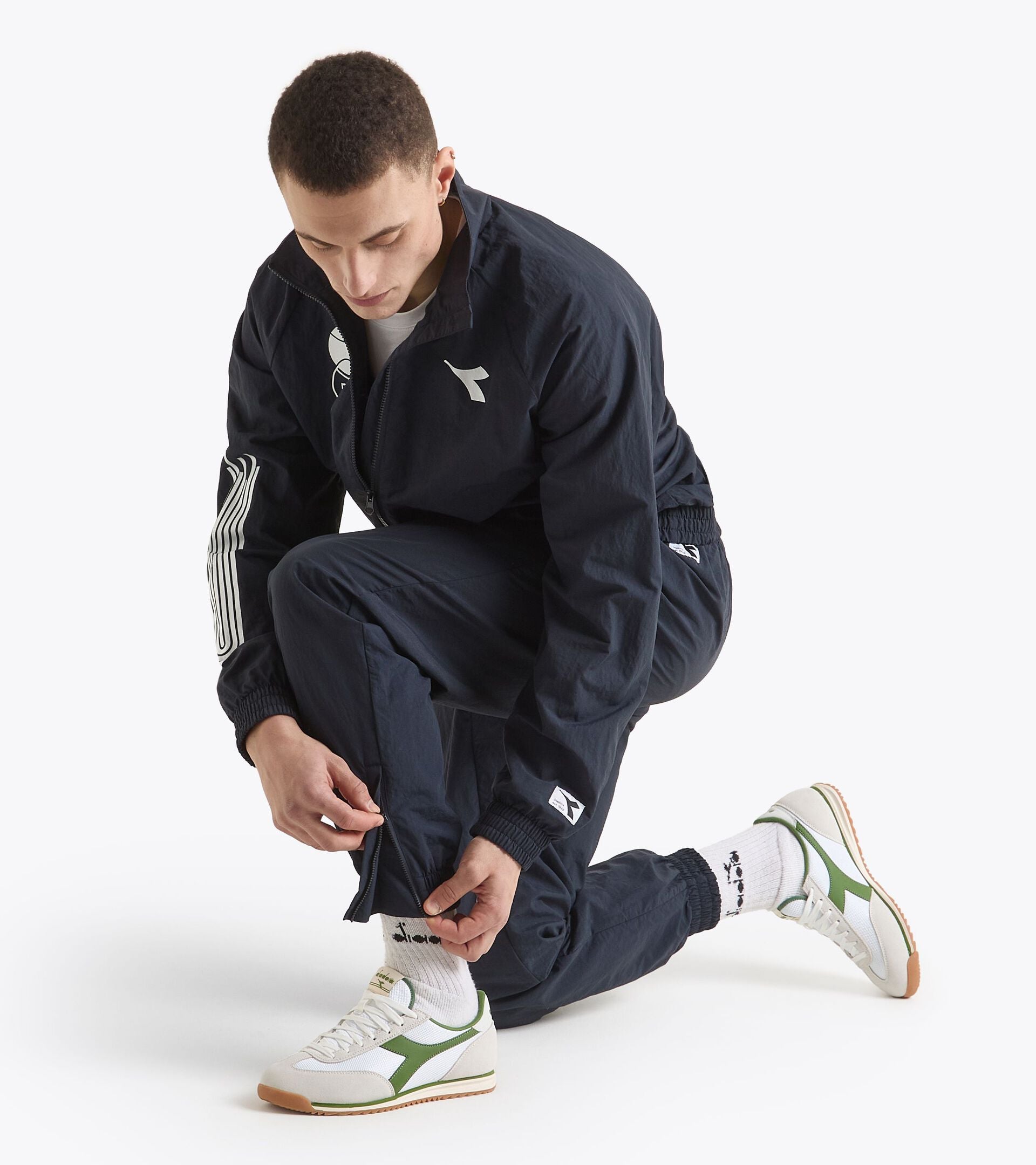 Diadora アパレル TRACK PANT SPORTS パンツ - UNISEX - ネイビー