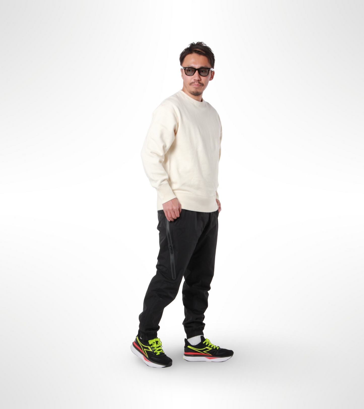 ATOMO V7000 2 - UNISEX - ブラック