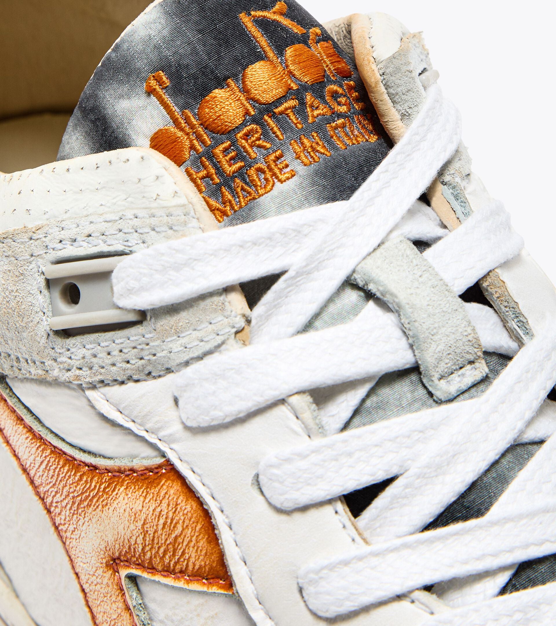 B.560 FORO ITALIA - UNISEX - ホワイト