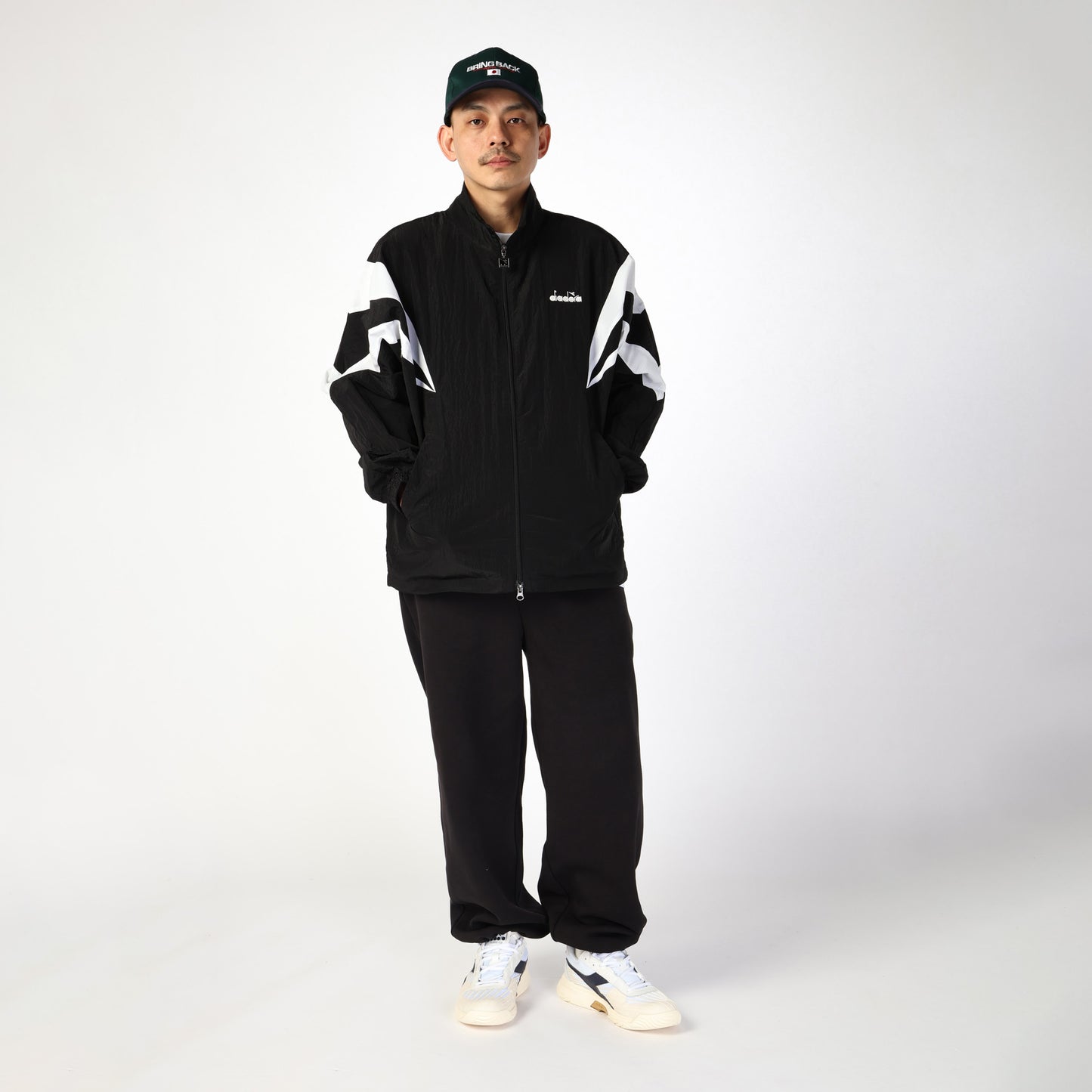 B. ELITE STAR - MEN - ホワイト