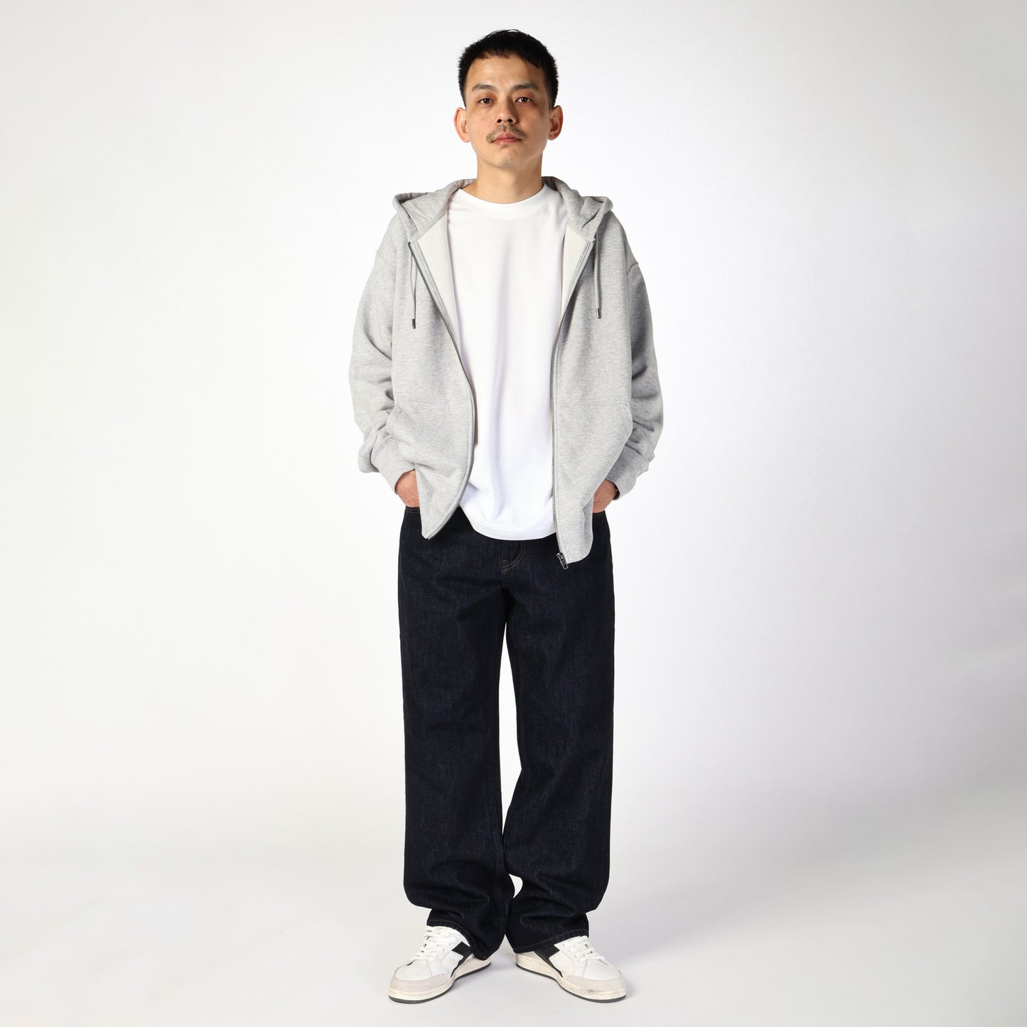 PRESTIGE USED - UNISEX - ホワイト/ブラック