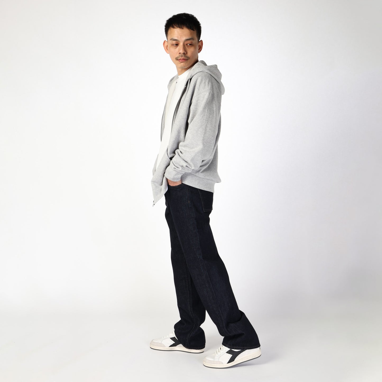 PRESTIGE USED - UNISEX - ホワイト/ブラック