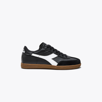 TRAINER