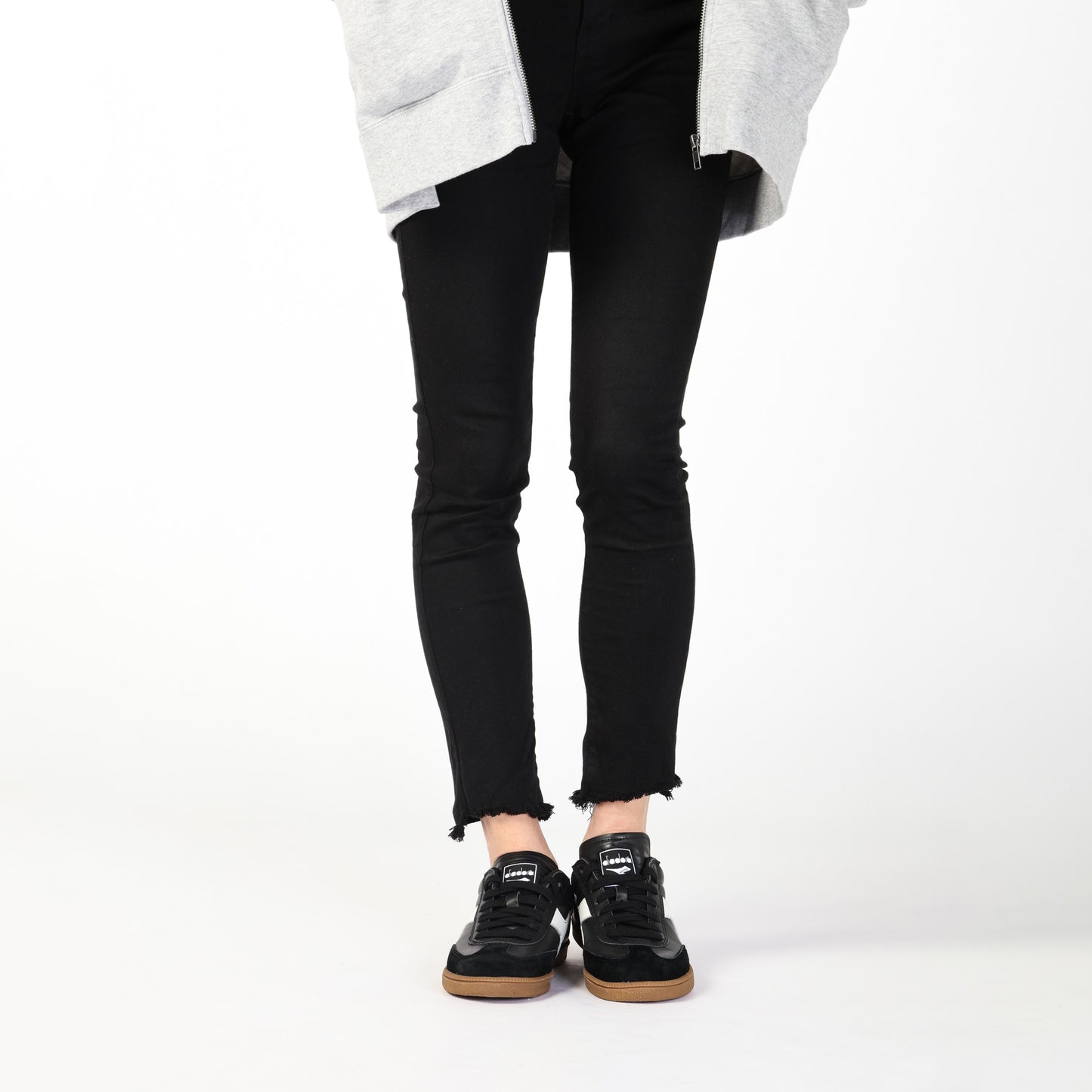 TRAINER - UNISEX - ブラック/ホワイト