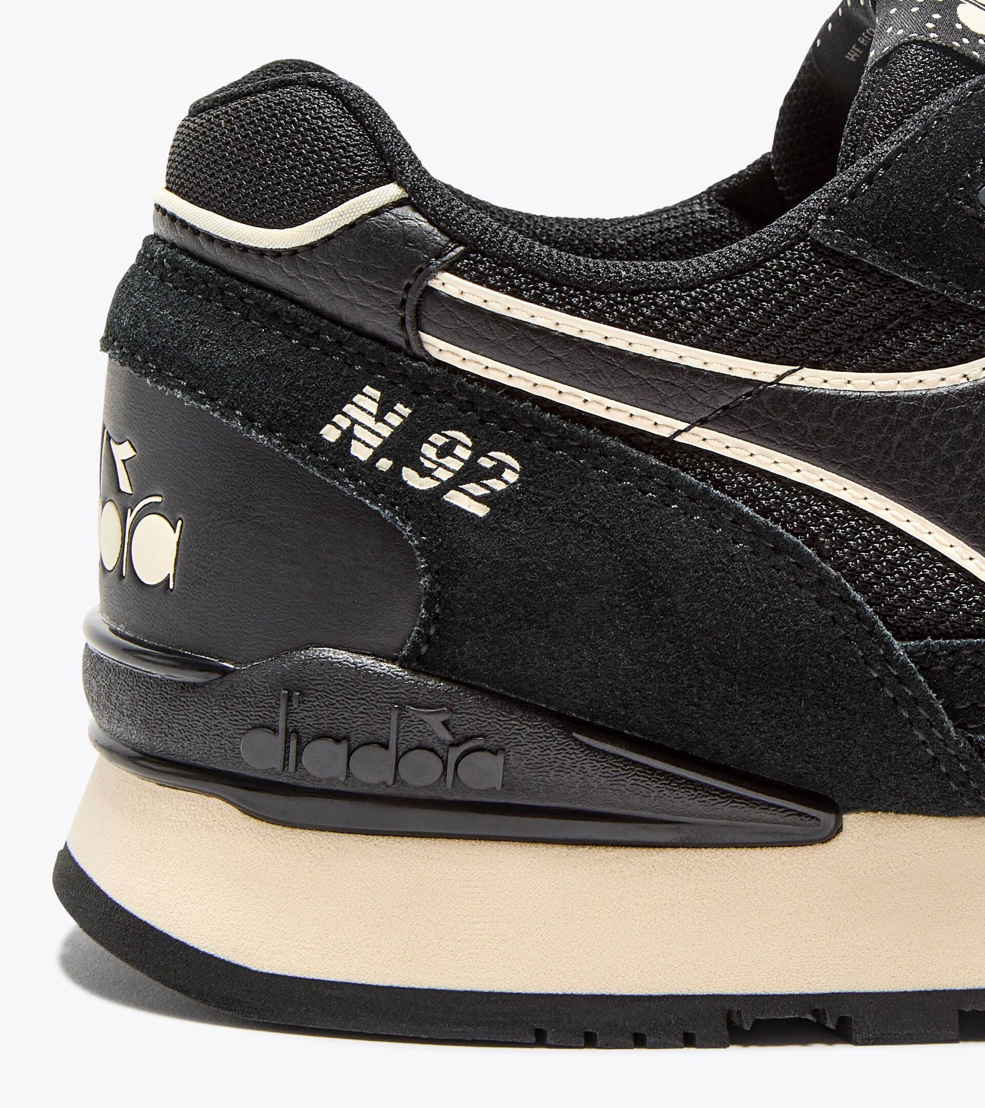 N.92 ADVANCE - UNISEX - ブラック/ブラック