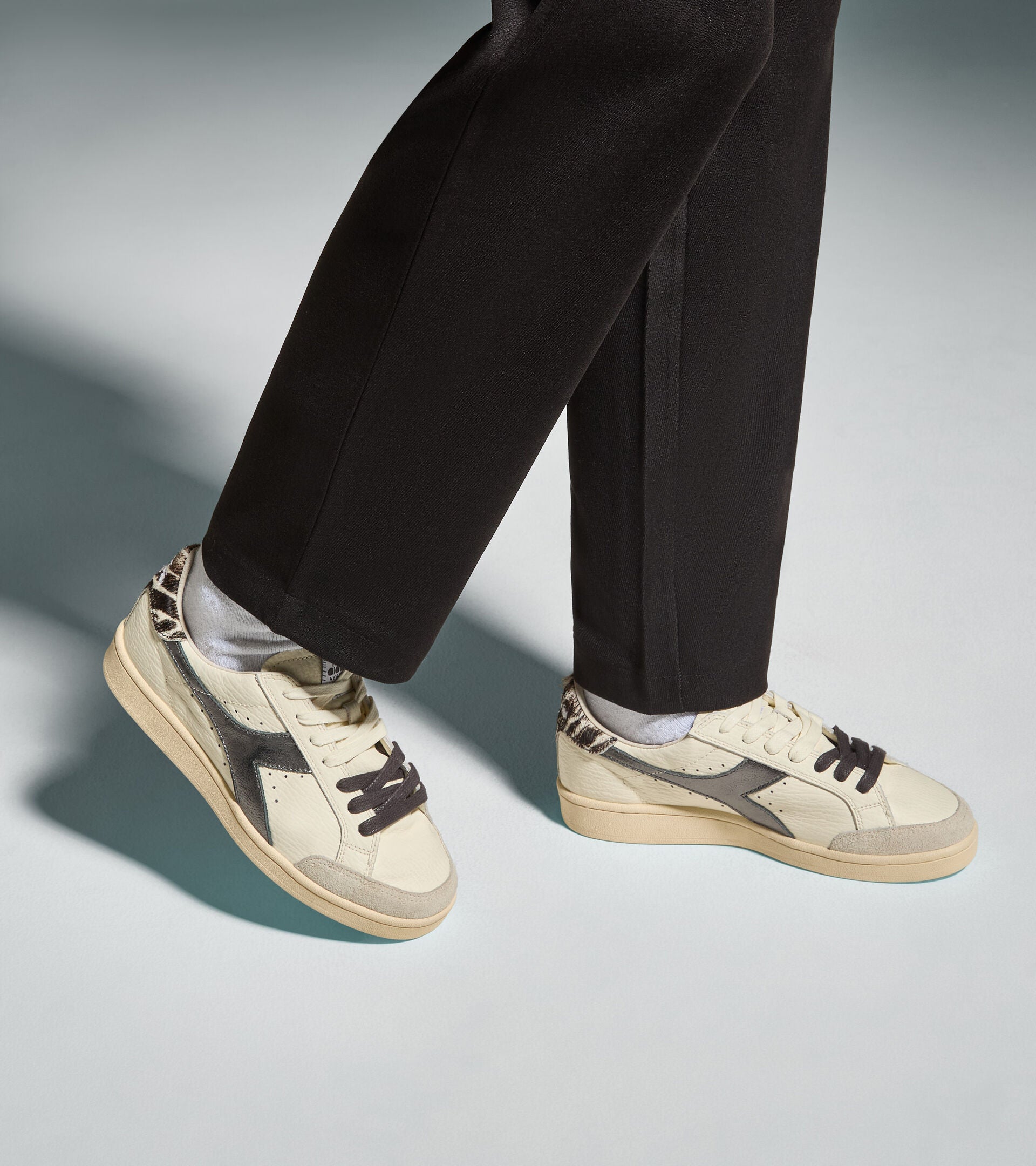 【Pre Order】PRESTIGE SAFARI WN - WOMEN - ホワイト/シルバー