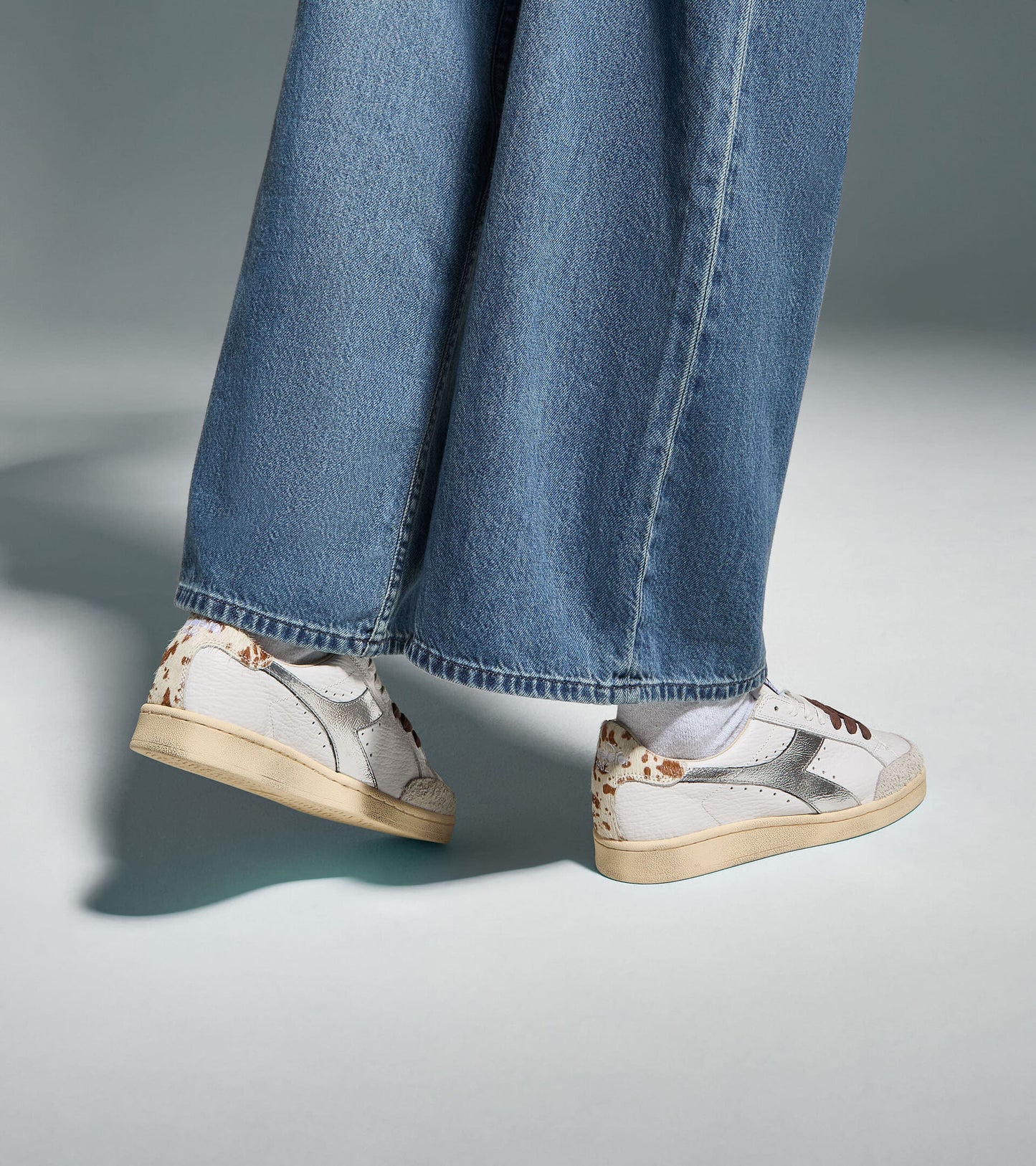 【Pre Order】PRESTIGE SAFARI WN - WOMEN - ホワイト/ブラウン