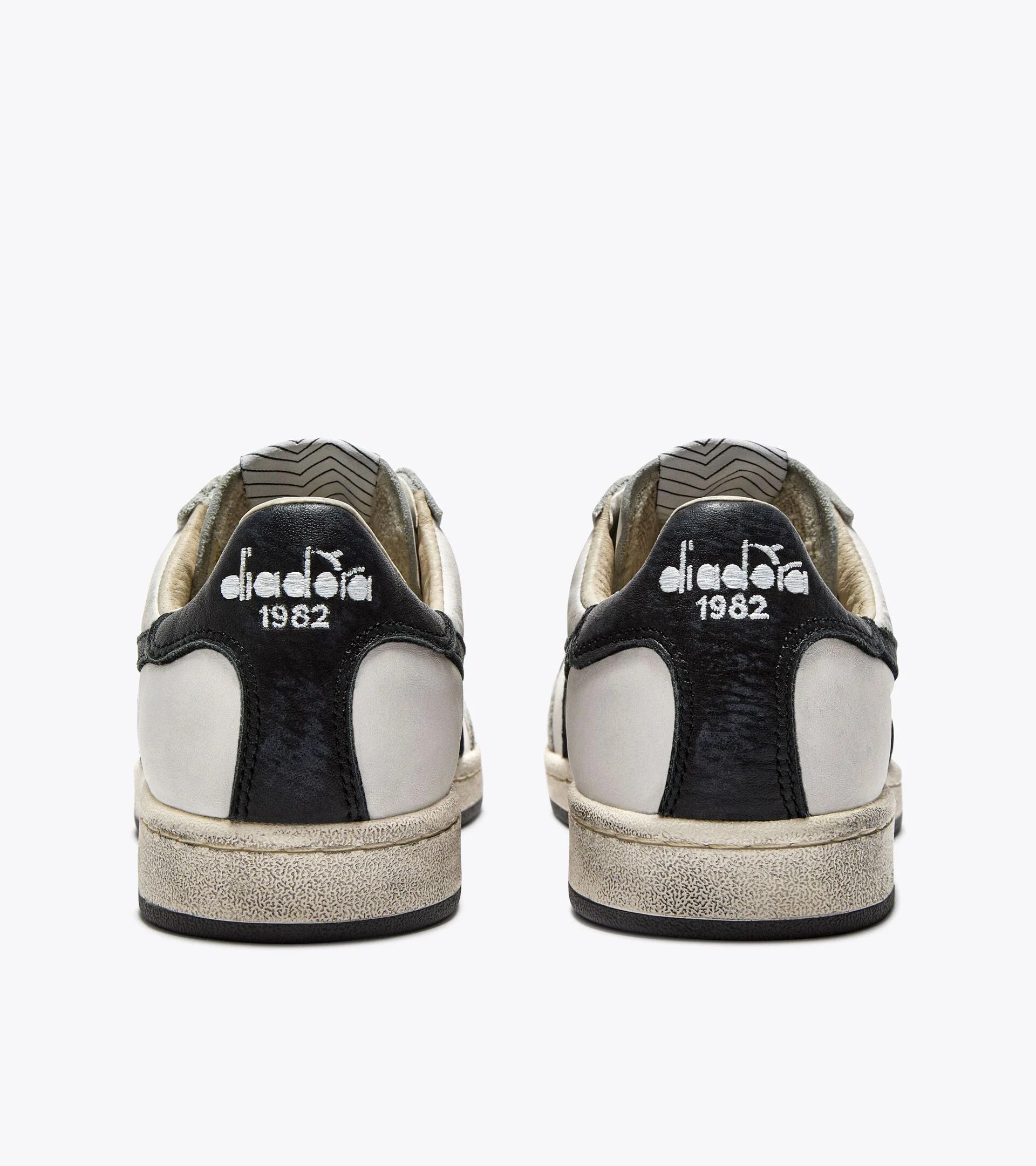 PRESTIGE USED - UNISEX - ホワイト/ブラック